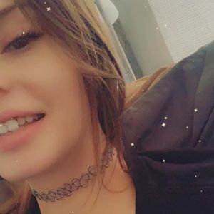 Meet your Posher, Clarissa